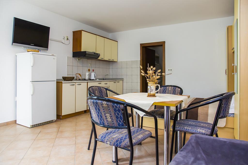 Apartments Zovko Drače Buitenkant foto